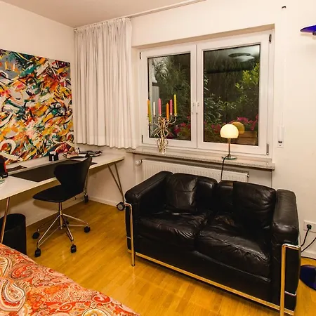 Modernes Und Gemuetliches Designerzimmer Karlsbad Extérieur photo