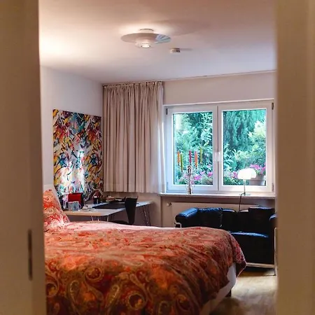 Modernes Und Gemuetliches Designerzimmer Karlsbad Extérieur photo