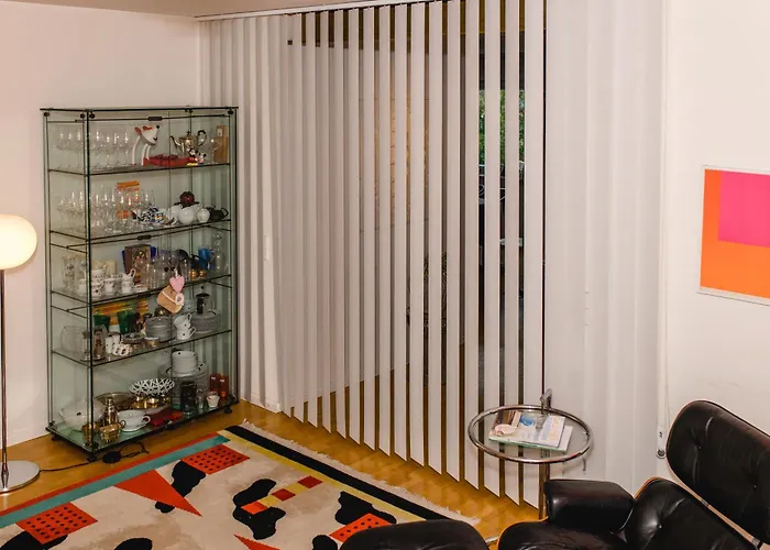 Modernes und gemütliches Designerzimmer