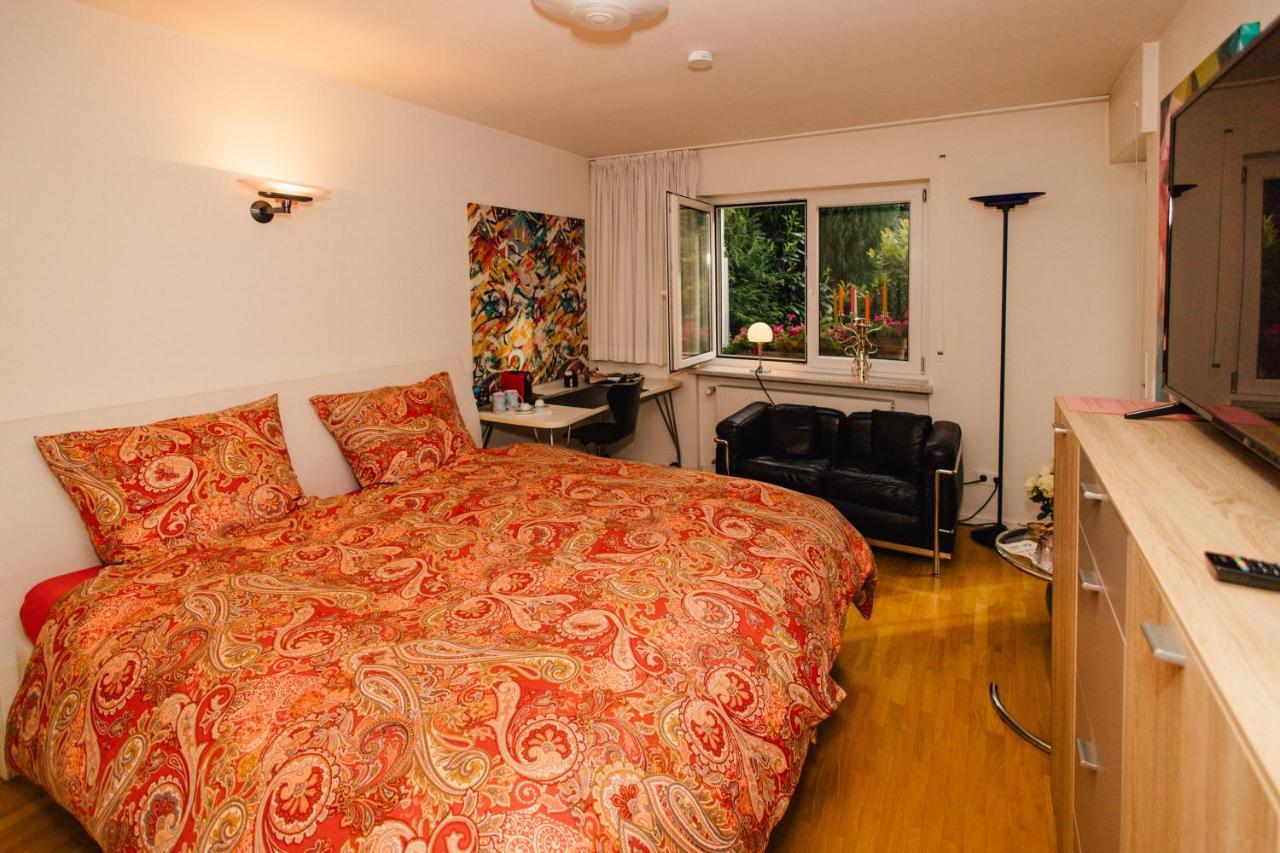 Modernes Und Gemütliches Designerzimmer